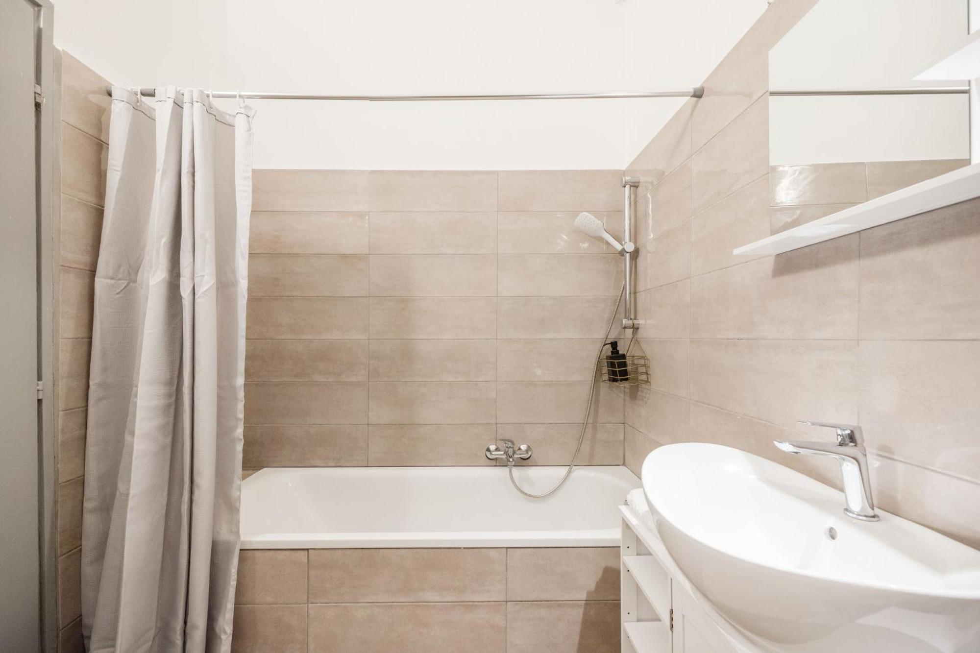 A Touch Of Provence And Pastels In The Centre Apartment Budapest Ngoại thất bức ảnh